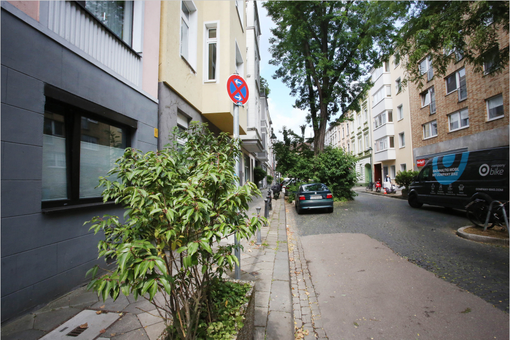Strasse